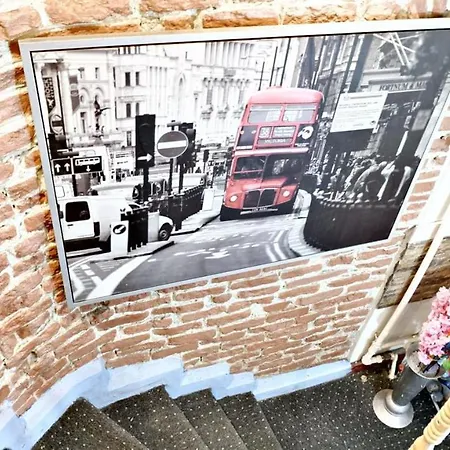 Captivating Duplex Flat With Classic Beyoglu Architecture 5-Min Walk To Istiklal Avenue Apartment